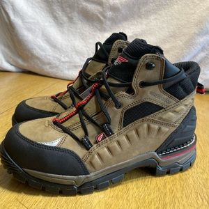 Red Wing shoe 6675 Brown Rugged Waterproof Aluminum Toe Work Boot Men 9 D